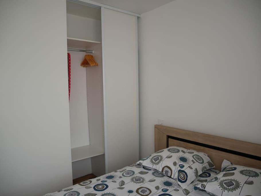 Logement Lumineux Avec Terrasse 라로츠수르욘 외부 사진