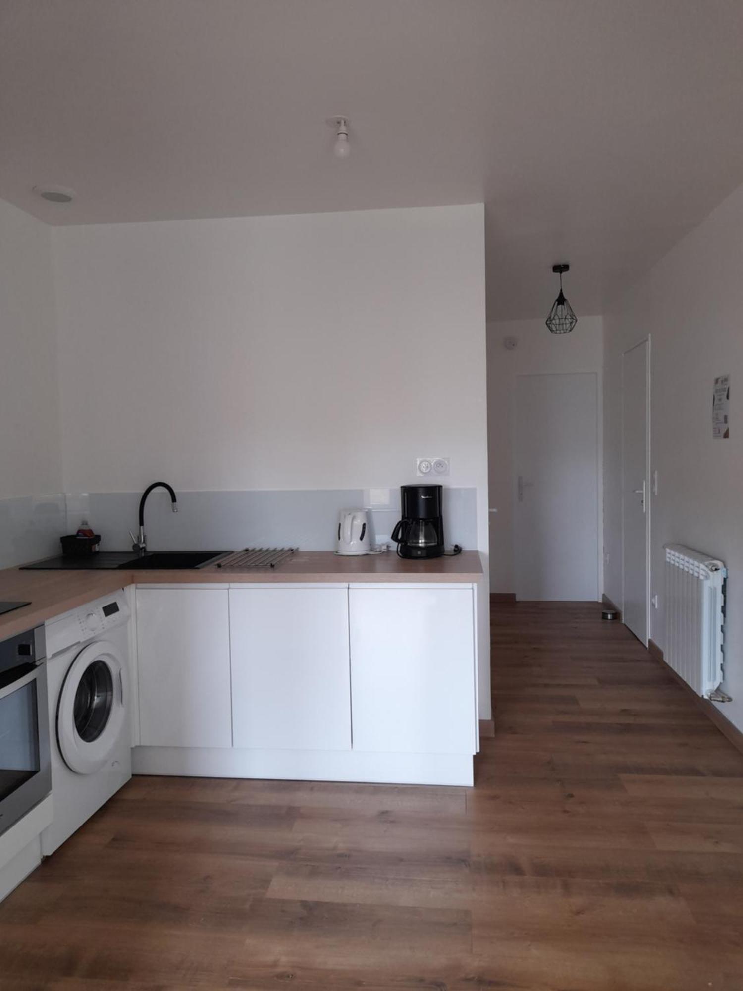 Logement Lumineux Avec Terrasse 라로츠수르욘 외부 사진